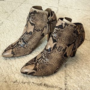 SOLD SOLD - BRAND NEW NEVER WORN FRANCO SARTO BOOTS Sz 9.5